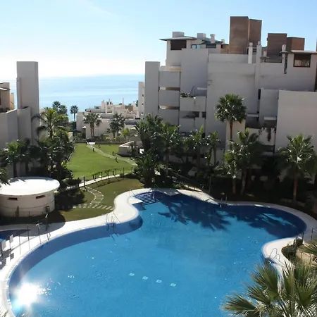 121 - 3 Bedroom With Private Pool *