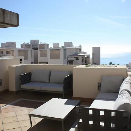 121 - 3 Bedroom With Private Pool *