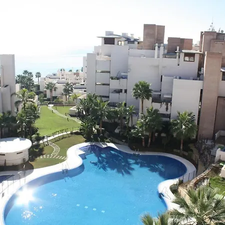 121 - 3 Bedroom With Private Pool Apartment